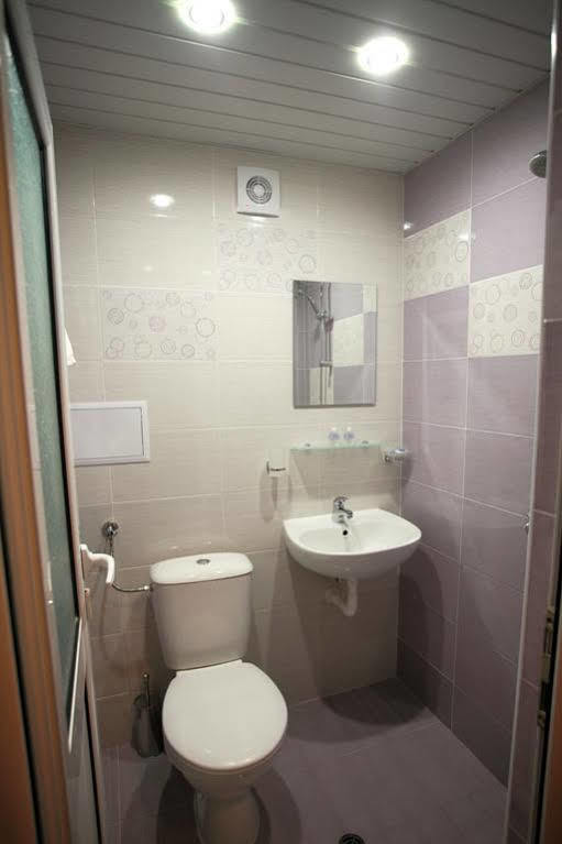 Hotel Tundzha - Renovated! Jamboł Zewnętrze zdjęcie