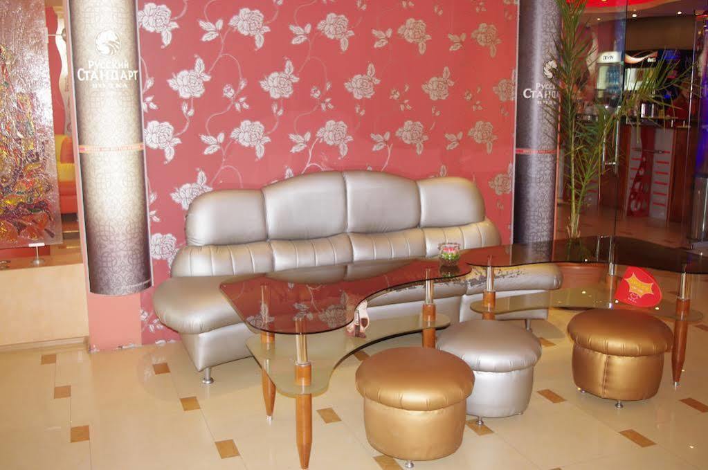 Hotel Tundzha - Renovated! Jamboł Zewnętrze zdjęcie